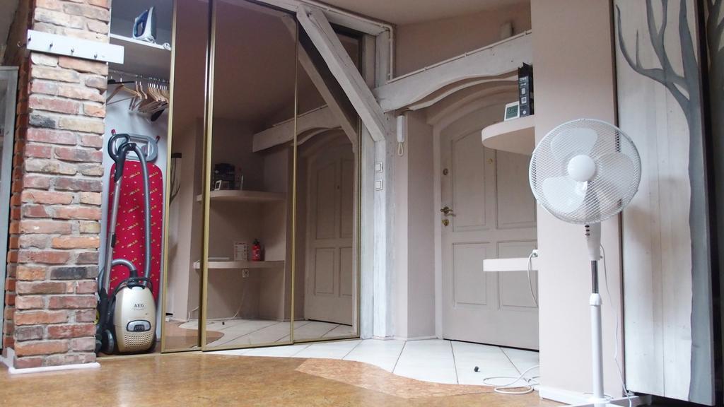 Flat In Central Poznan Apartment Bilik gambar